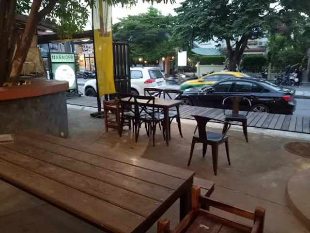 แนบเนื้อ