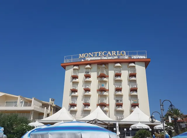 Hotel Montecarlo