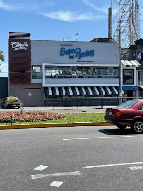 Entre Las Redes Cevichería