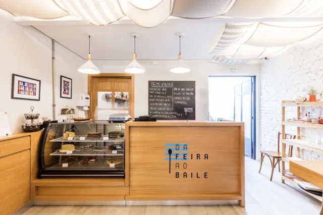 Da Feira ao Baile Café