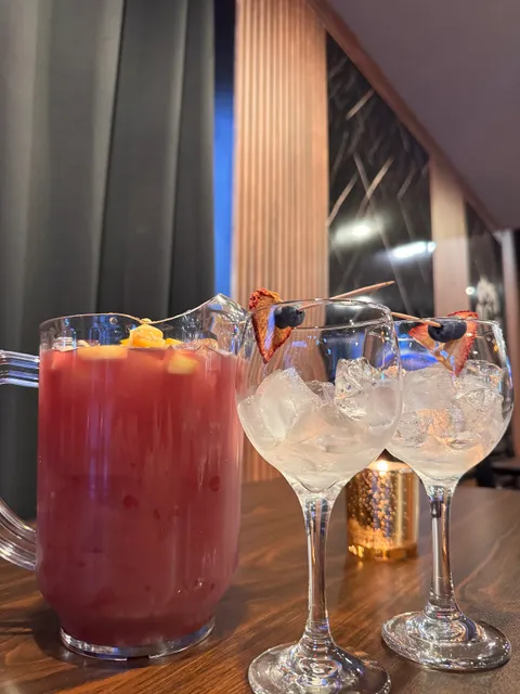 Clarys Restaurant & Bar