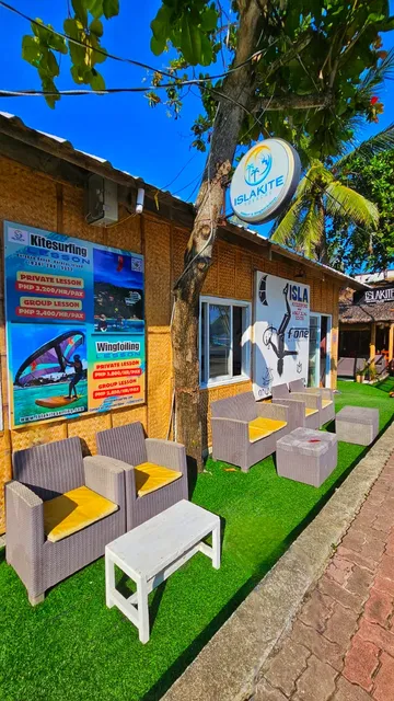 Isla Kitesurfing and Wingfoiling School