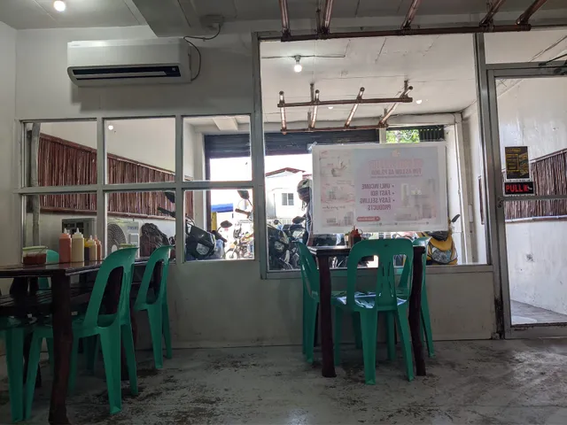 La Vivienda Grilled Shawarma