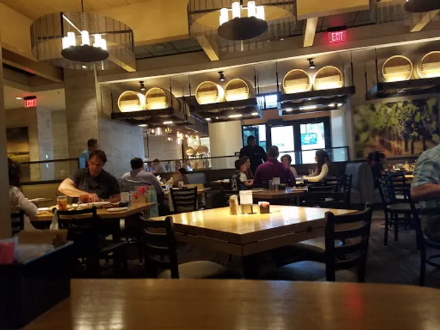 Cooper’s Hawk Winery & Restaurant