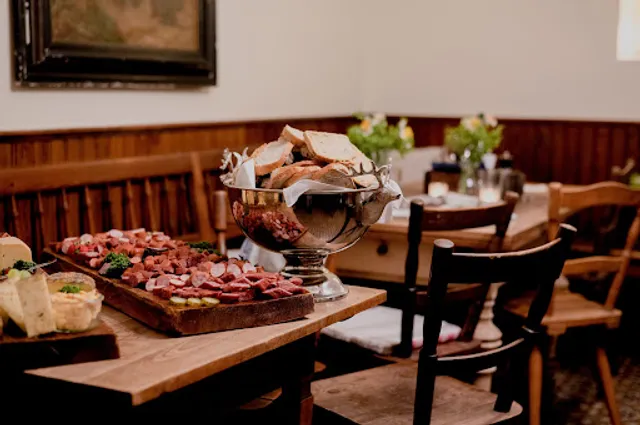 Historischer Dorfgasthof Hirsch