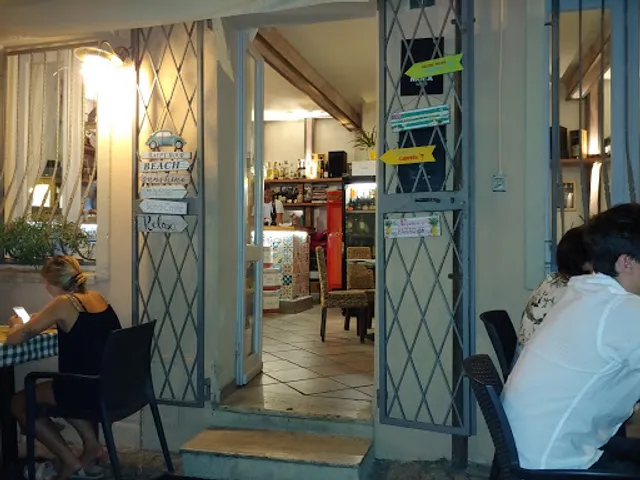 La tasca Restaurant & Cocktail Bar