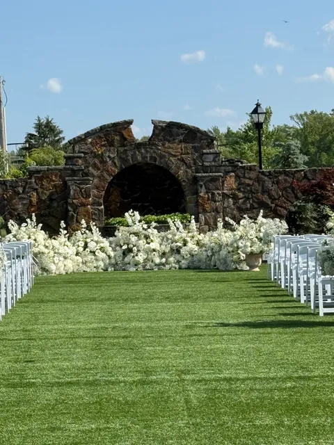 Christoffers Flowers & Gifts