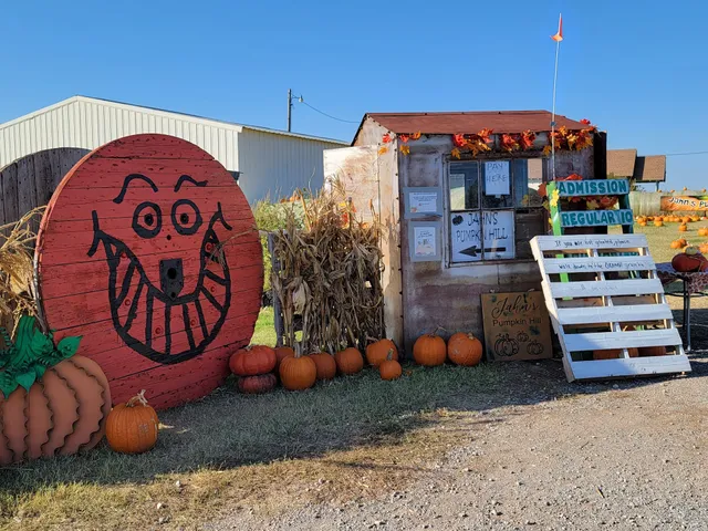 Jahn's Pumpkin Hill Opening 9/26/25 @ 10 am!!