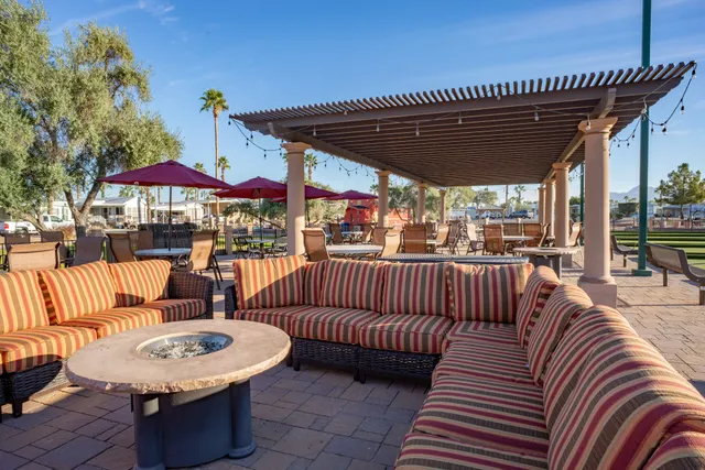 Valle Del Oro RV Park - Mesa Arizona