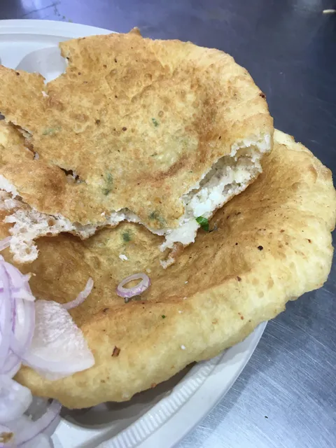 Chole Bhature At Old Delhi Railway Station