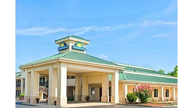 Days Inn by Wyndham Covington