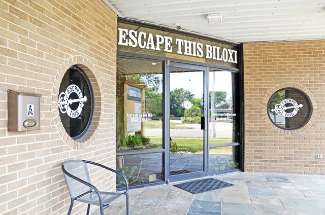 Escape This (Escape Rooms)