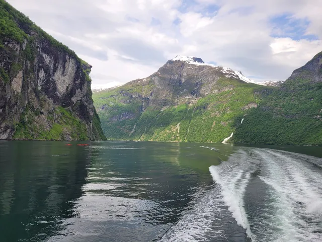 Fjordcruise Alesund Geiranger - Geiranger Fjordservice