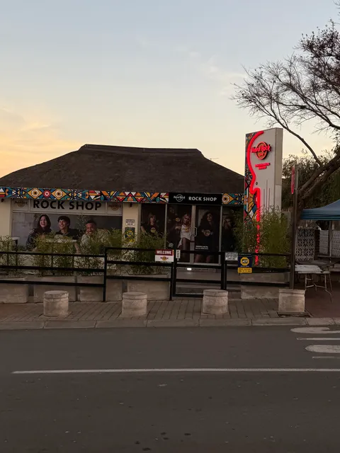 Makhelwane Restaurant