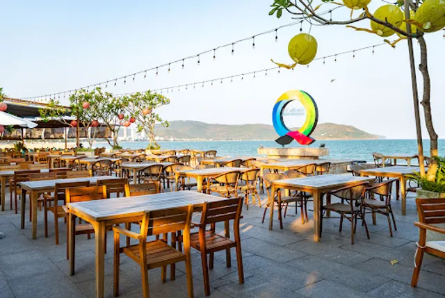 Bốn Mùa - Four Seasons Quy Nhơn