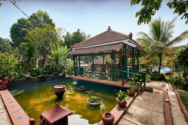 Tlogo Resort & Goa Rong View