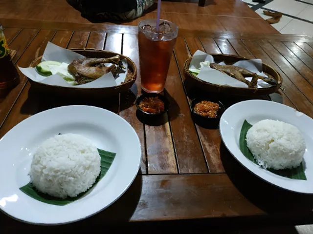 Bebek Goreng H Slamet