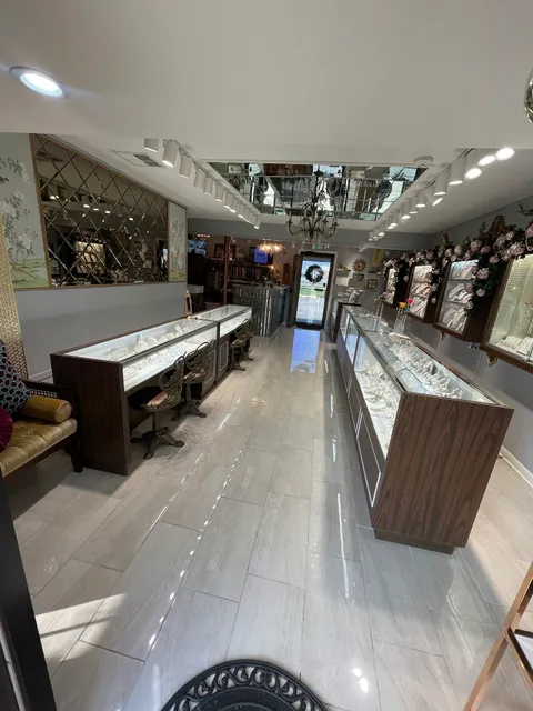 Lustre Fine Jewelers