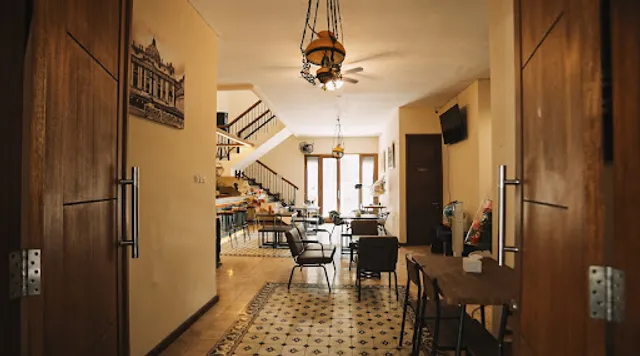 EKNOR COFFEE & EATERY