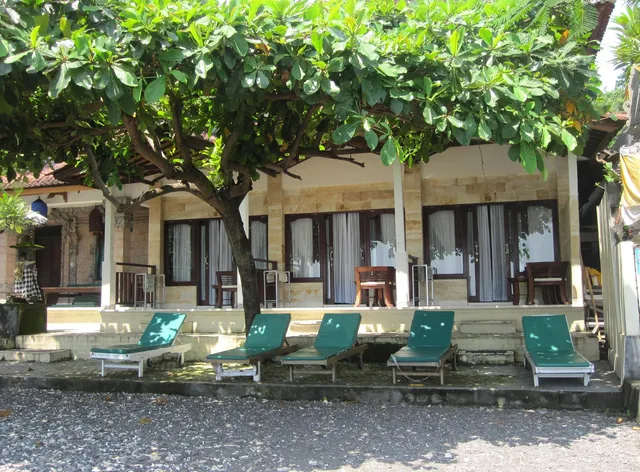 Galang Kangin Bungalow & Restaurant