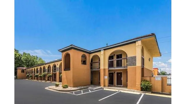 Econo Lodge Gainesville Downtown Area