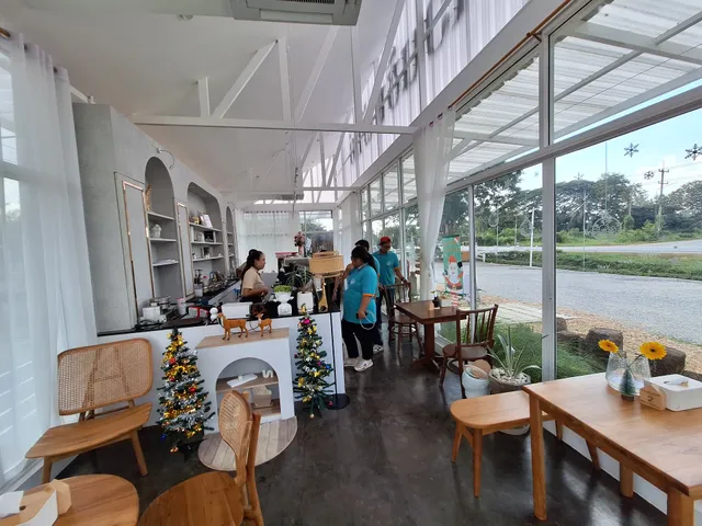 สวนชินพัทธ์การ์เด้นท์ สวนอาหารชินพัทธ์ - ชินคอฟฟี่