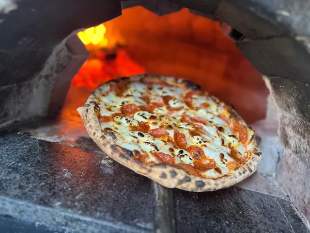 Holy Dough Pizza George