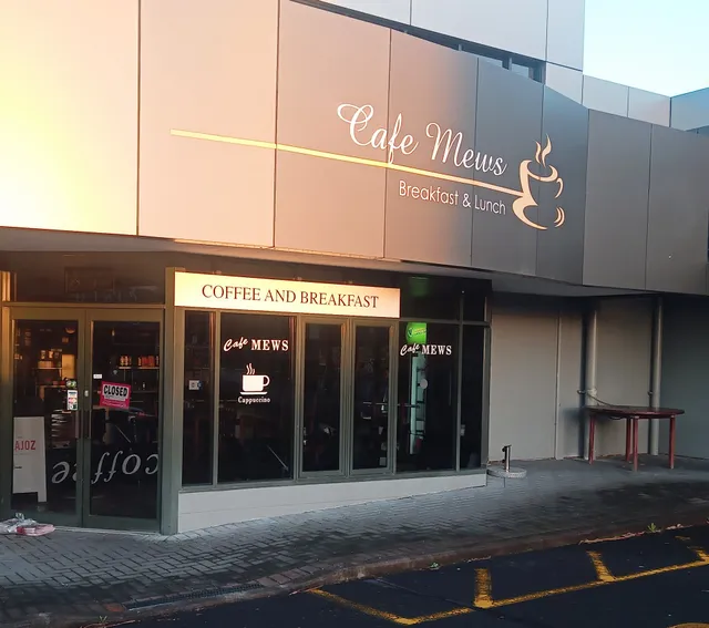 Mews Cafe