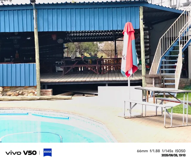 Manya Guest Lodge & Gene-o's Pub & Grill