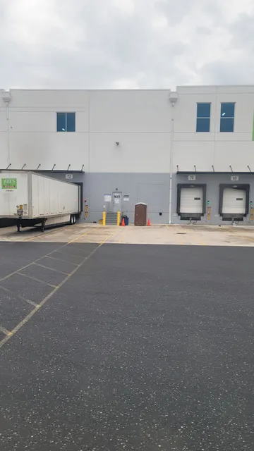 Chewy Fulfillment Center MDT1