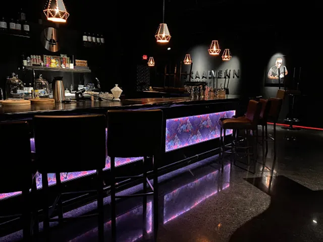 Skaalvenn Distillery & Cocktail Lounge