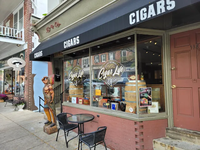 Living My Best Cigar Life