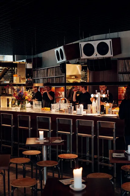 Boaboa Records Café