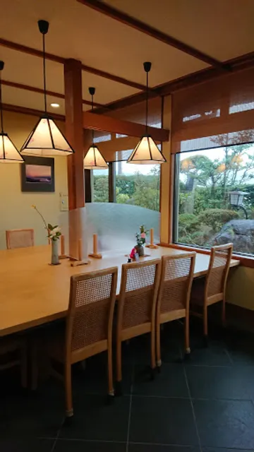 食事処 四季膳 花の