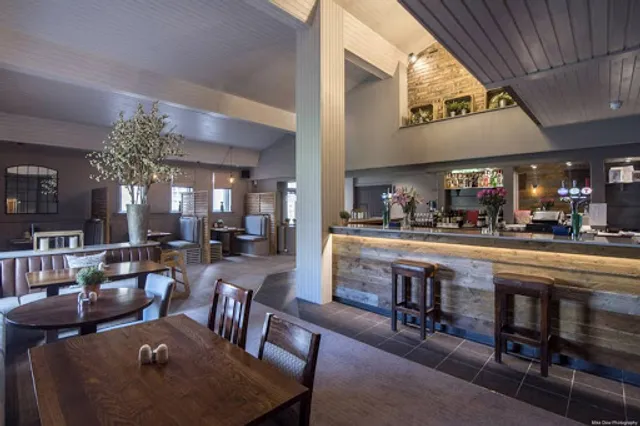 The Linden Inn Bar & Steakhouse