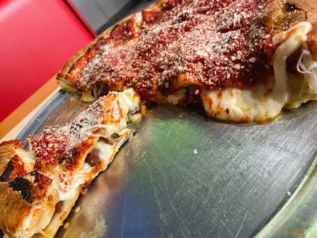 Chicago Pizza and Grill (حلال)