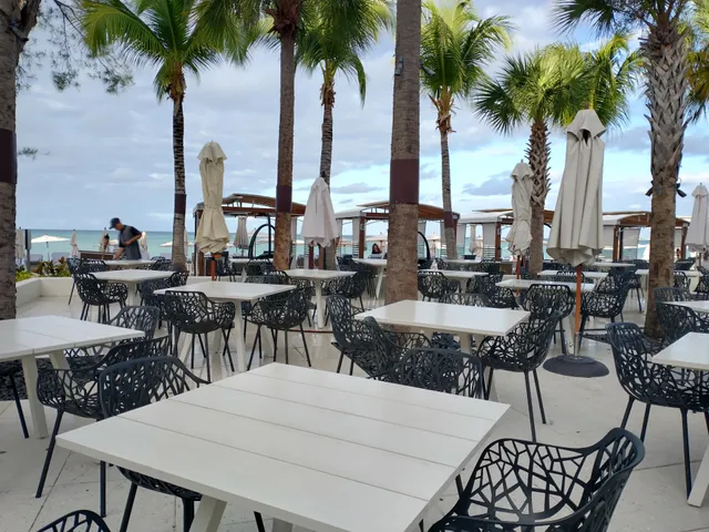 Tortuga Beach Grill & Bar