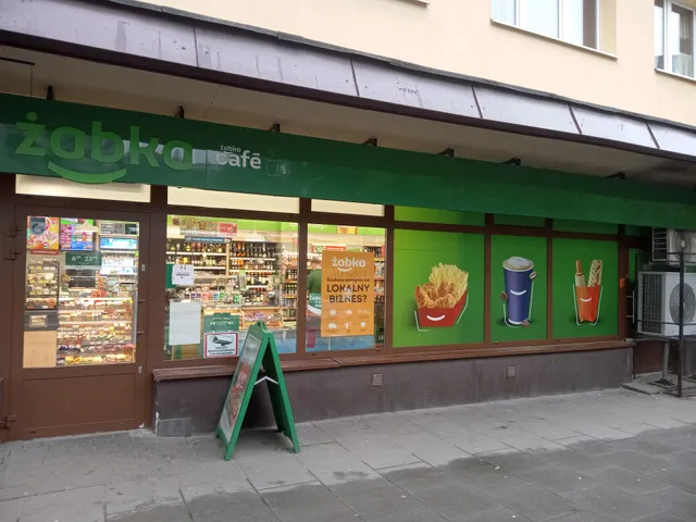 Żabka | Prosto z pieca