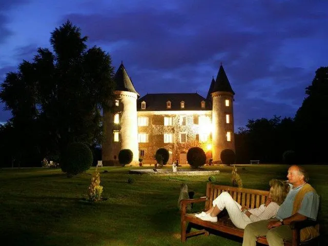 Camping du Chateau de Leychoisier