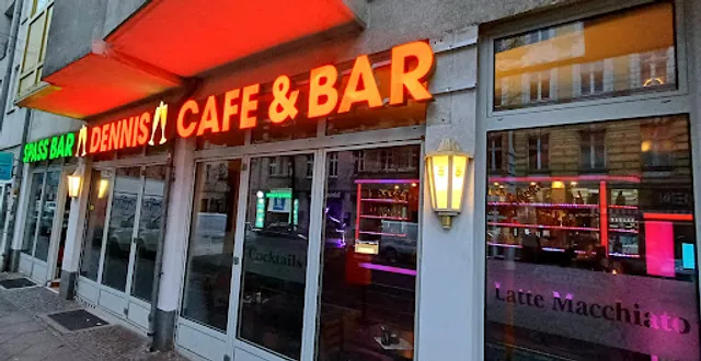 Dennis Café Bar