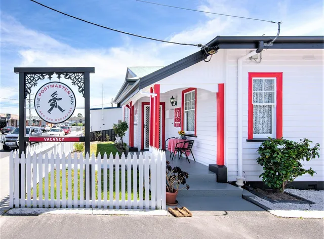 The Postmaster Inn Bed & Breakfast