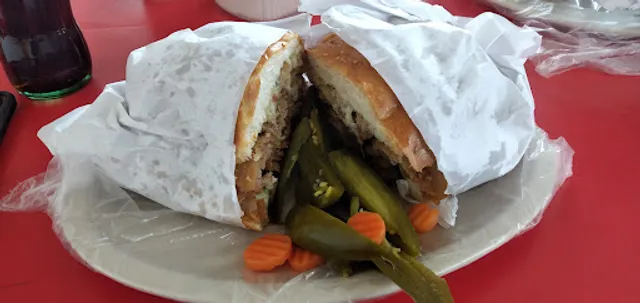 Super Tortas Calientes Madero