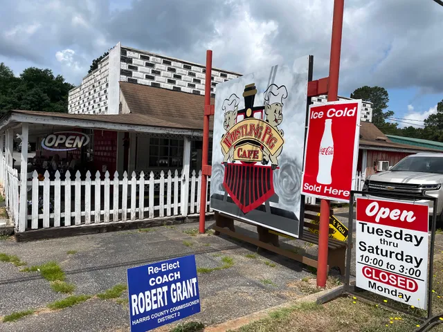 Moore's Whistling Pig Cafe