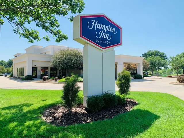 Hampton Inn by Hilton Clinton