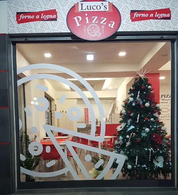 Luco's pizza...forno a legna