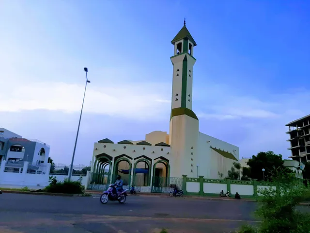 Grande Mosquée d'ACI 2000
