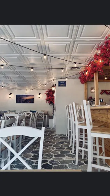 YiaYia's Greek Kitchen