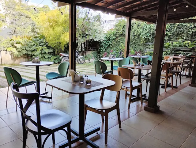 4 Estações Cafeteria e Bistrô