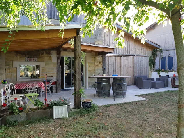 Au Vélo Dans L'arbre