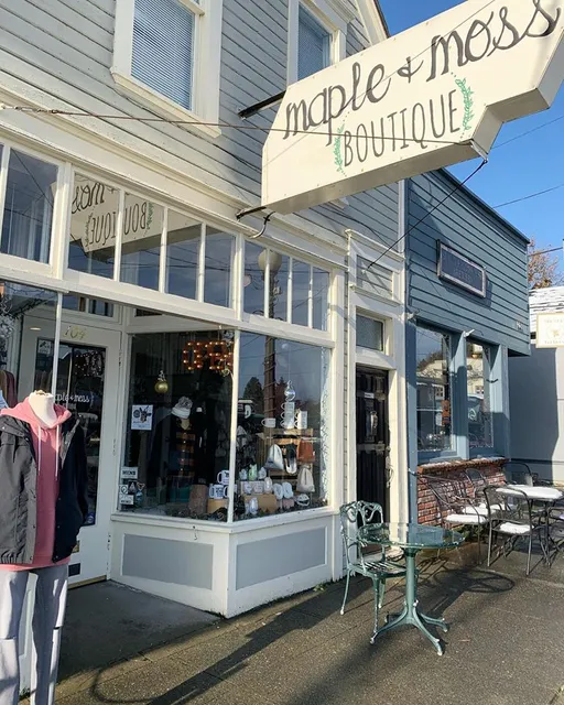 Maple + Moss Boutique